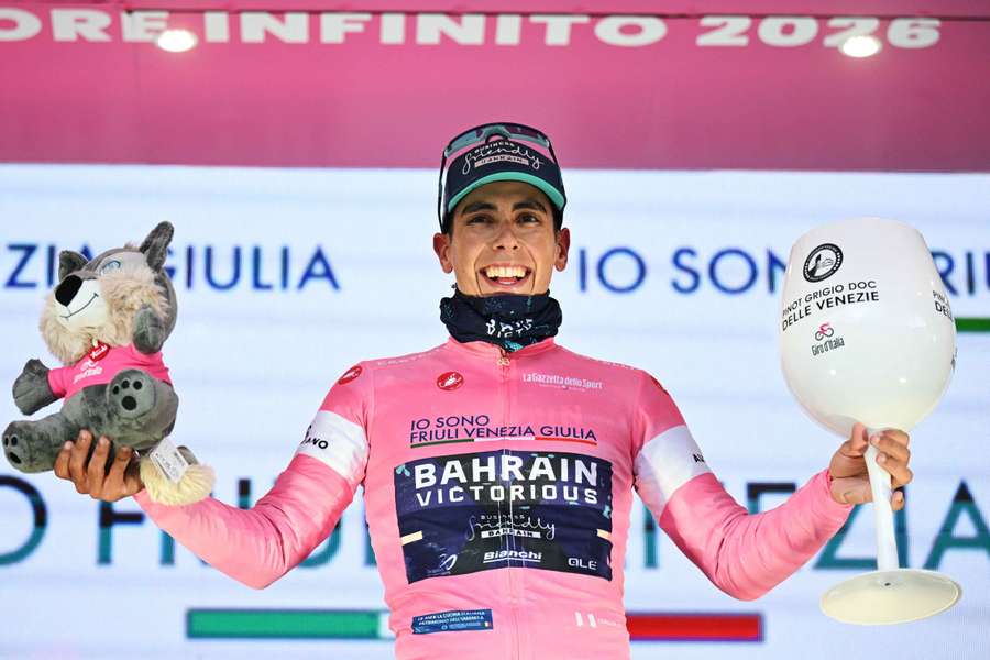 Afonso Eulálio celebra o triunfo Afonso Eulálio celebra o triunfo