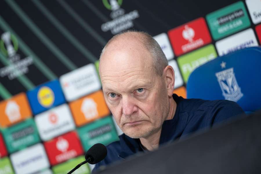 Trener Lecha nie patrzy na tabelę Bundesligi. "To nadal bardzo dobry zespół"