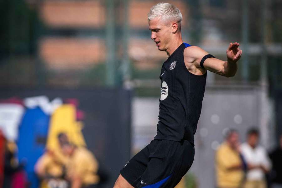 Dani Olmo, durante un entrenamiento con el Barça