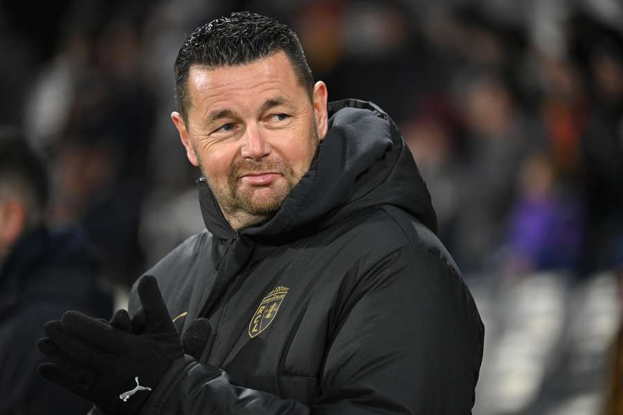 "Champion d'automne? Une belle récompense pour les joueurs", estime Pierre Sage "Champion d'automne? Une belle récompense pour les joueurs", estime Pierre Sage