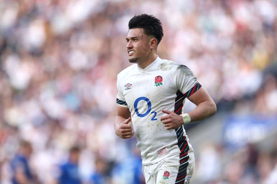 Smith has moved between full-back and fly-half at this year's Six Nations