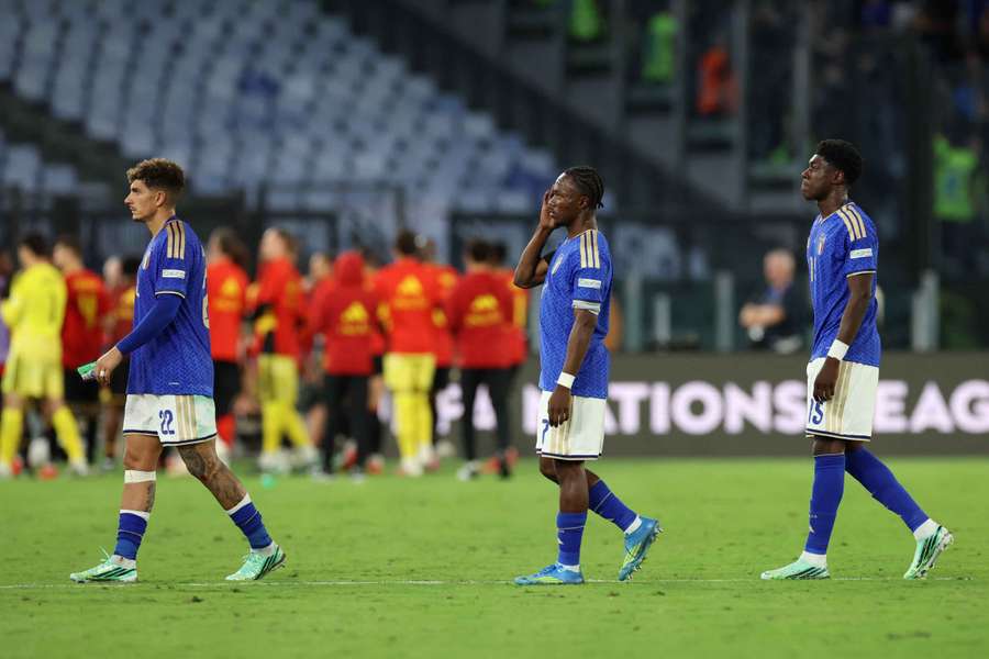 Gli azzurri affranti a fine gara col Belgio