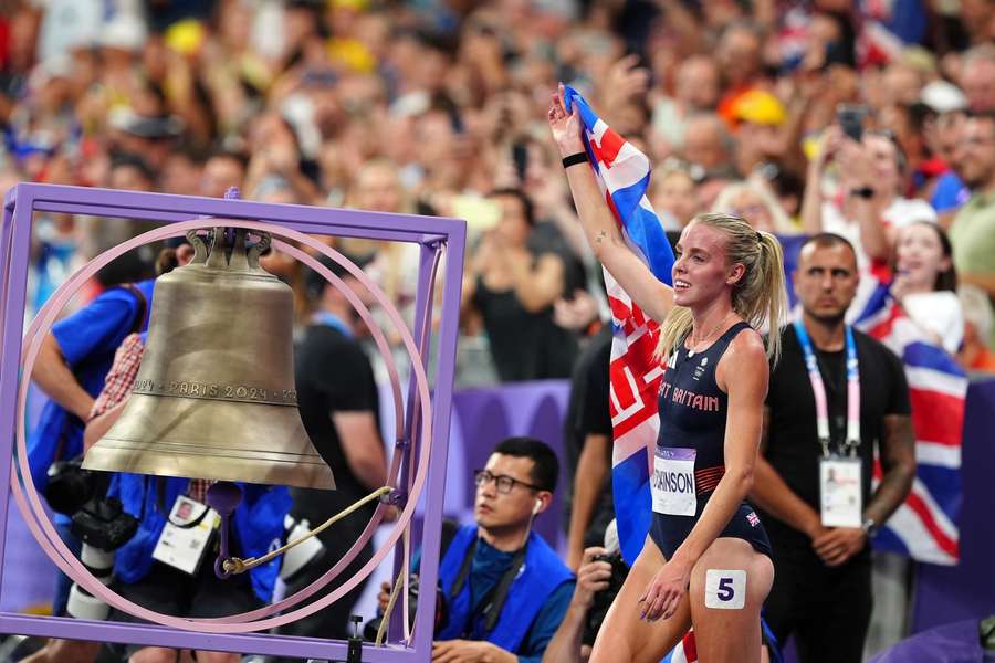 Great Britain's Keely Hodgkinson celebrates winning the Women's 800m Final at the Stade de France