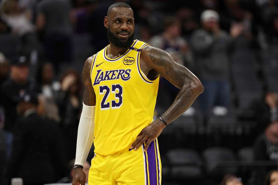 LeBron James obchodzi 40. urodziny. Oto 40 momentów z jego kariery w NBA