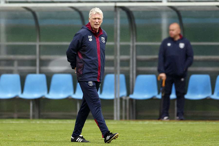 Menedżer West Ham United David Moyes podczas treningu w Pradze