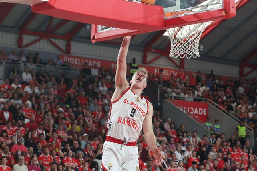 Trey Drechsel renovou por uma temporada com o Benfica