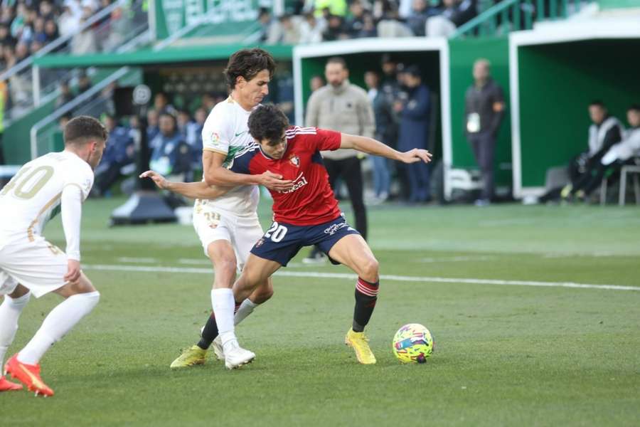 Osasuna y Elche marcaron un tenue empate 