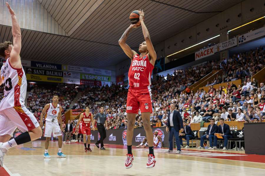 Michael Caicedo, con la camiseta del Girona