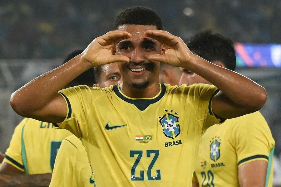 Samuel Lino fez dois gols em Índia 0x4 Brasil