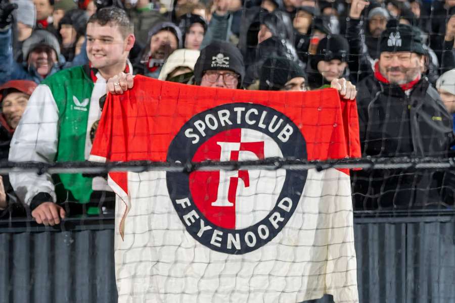 Los aficionados del Feyenoord no podrán entrar en Lille