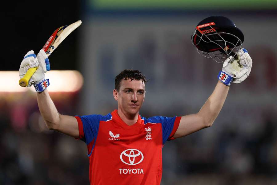 Ton-up Brook leads from the front as England smash Sri Lanka in first T20 Ton-up Brook leads from the front as England smash Sri Lanka in first T20