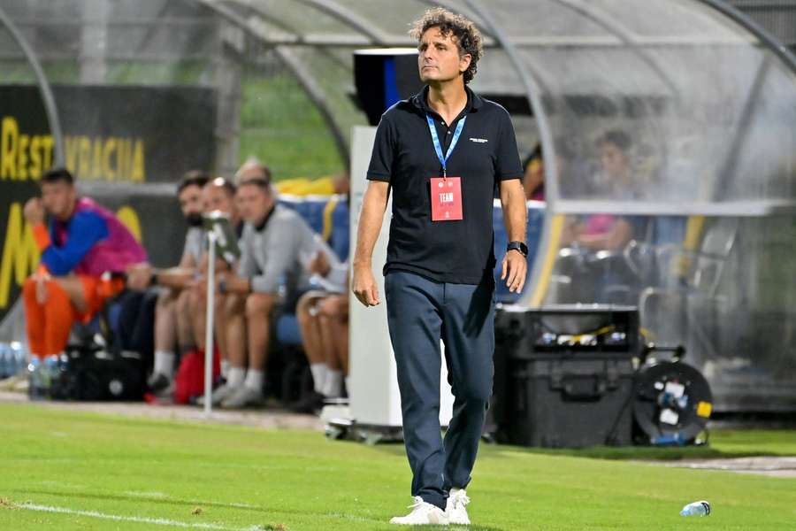 Trener AEK Larnaka: "Dużo pracują bez piłki, stosują wysoki pressing. To kompletny zespół"