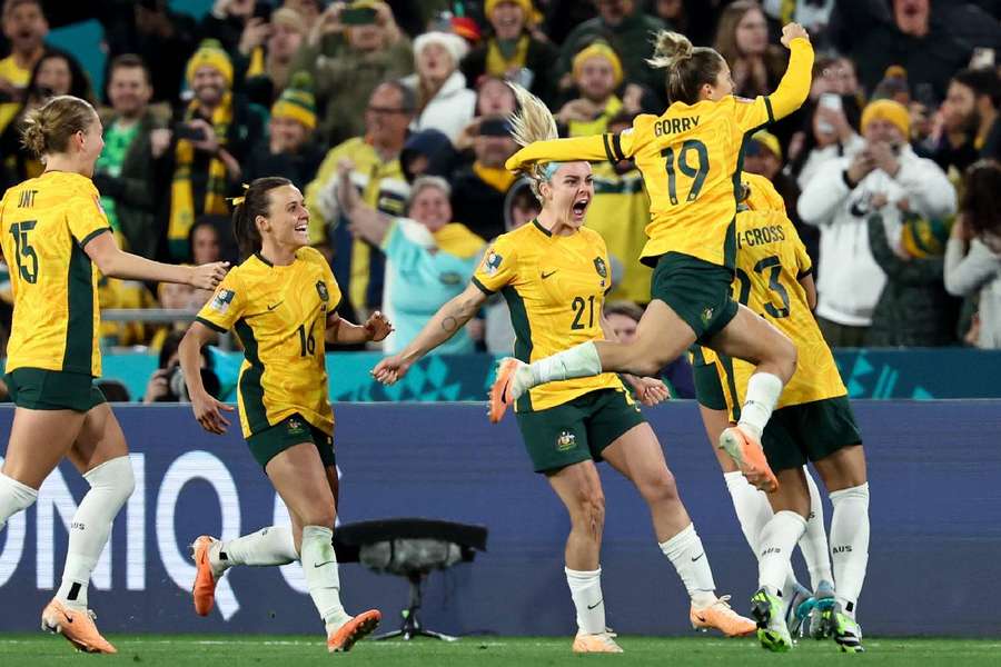 Matildas comemoram gol da vitória sobre a Irlanda nesta quinta-feira (20)