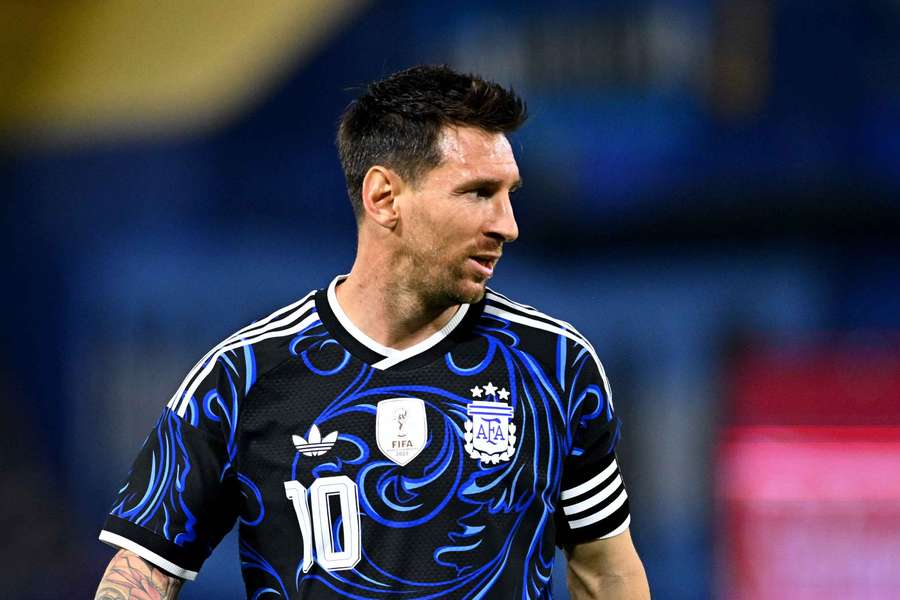 Messi jugará de inicio ante Zambia
