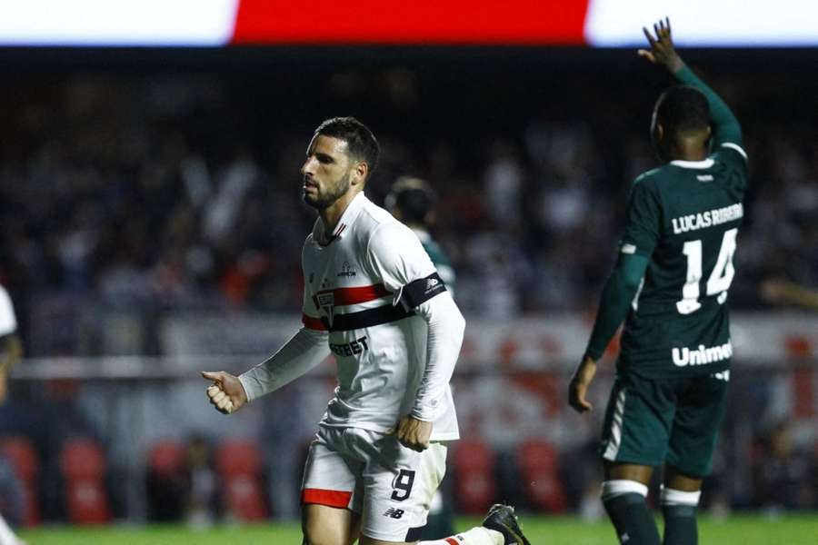 Calleri foi muito importante na vitória do São Paulo