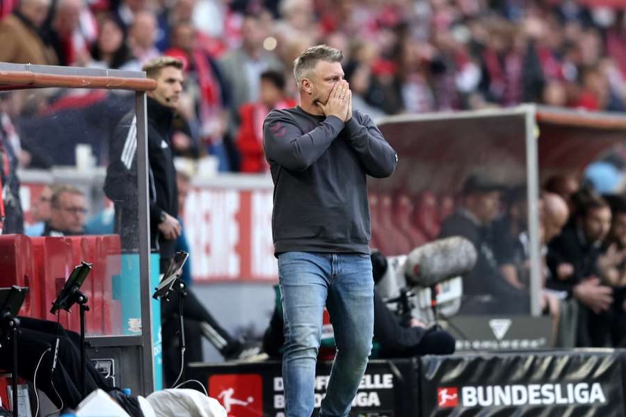 Lukas Kwasniok wackelt als Trainer des 1. FC Köln.