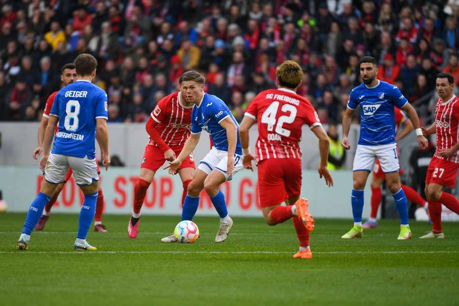 Bundesliga, il Friburgo si impone nel finale sull'Hoffenheim e torna terzo