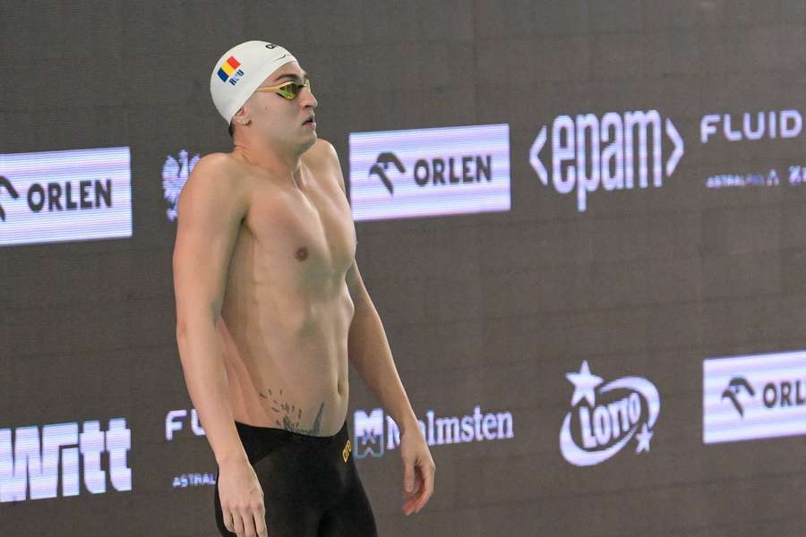 Denis Popescu, calificat în finala probei de 50 m fluture la Europenele în bazin scurt Denis Popescu, calificat în finala probei de 50 m fluture la Europenele în bazin scurt