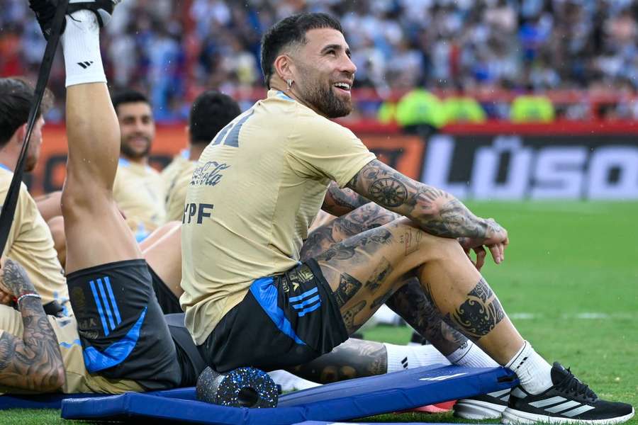 Otamendi foi dos jogadores que teve menos de descanso