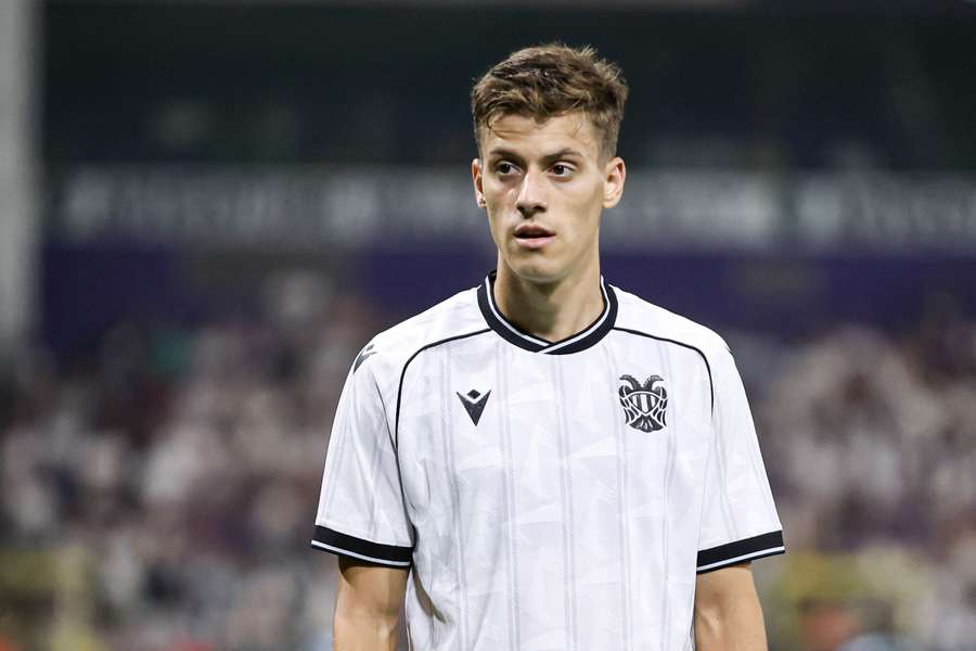 Giannis Konstantelias míří z PAOKu do Dortmundu. Giannis Konstantelias míří z PAOKu do Dortmundu.