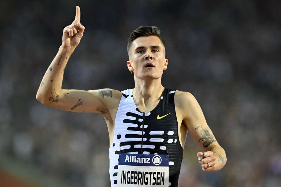 Norway's Jakob Ingebrigtsen celebrates as he wins the Men 2000m event of the Brussels IAAF Diamond League athletics meeting 