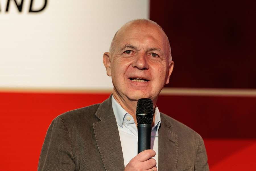 Bernd Neuendorf stellt sich einer Aufstiegs-Reform nicht in den Weg.