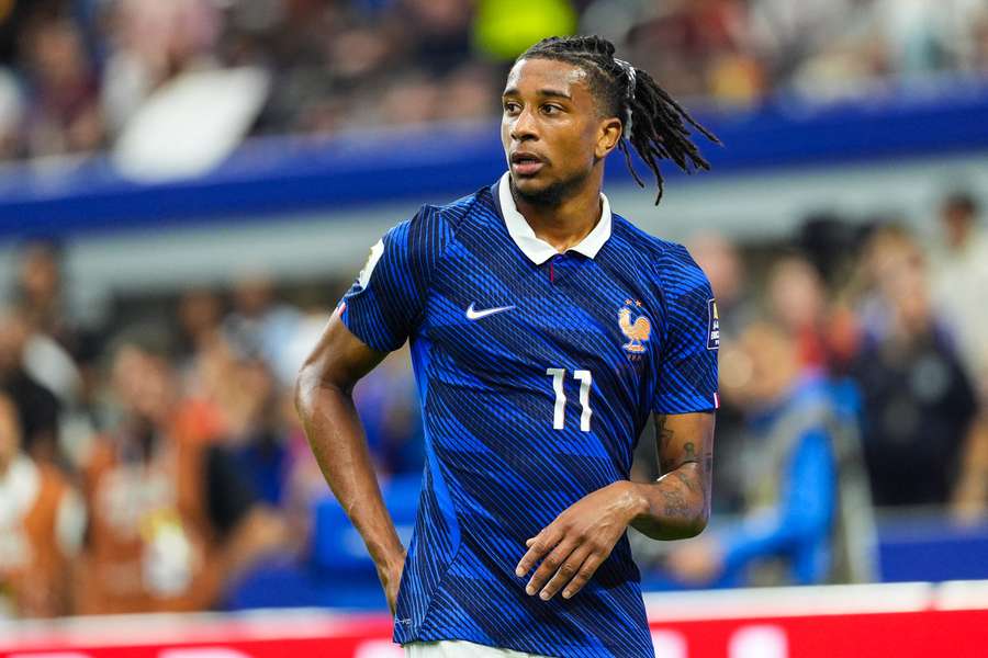Francouz Michael Olise prý myslí na odchod z Bayernu. Rád by přesídlil do Realu Madrid. Francouz Michael Olise prý myslí na odchod z Bayernu. Rád by přesídlil do Realu Madrid.