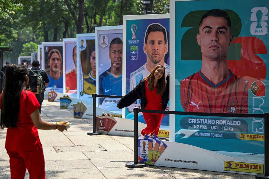 Ronaldo parte para o 6.º Campeonato do Mundo Ronaldo parte para o 6.º Campeonato do Mundo