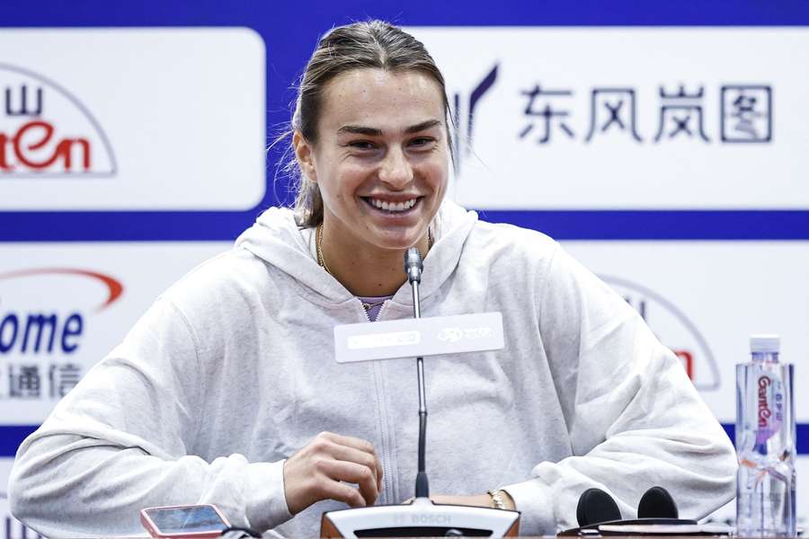 Sabalenka fala com os media