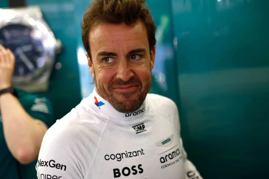 Fernando Alonso, satisfecho con el rendimiento de su Aston Martin