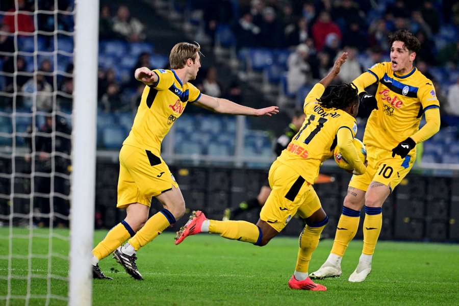 La Atalanta celebra su gol