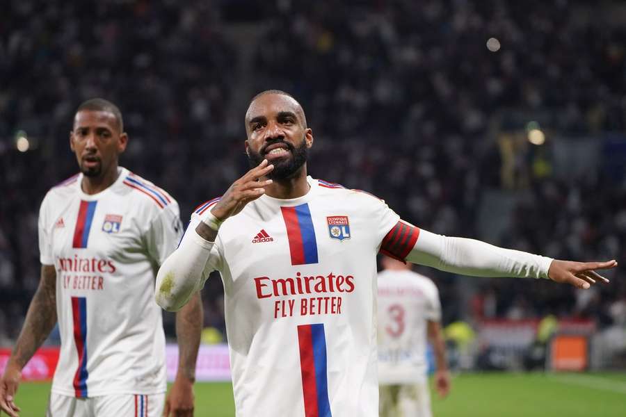 Alexandre Lacazette rozhodol posledný víkendový zápas Ligue 1.