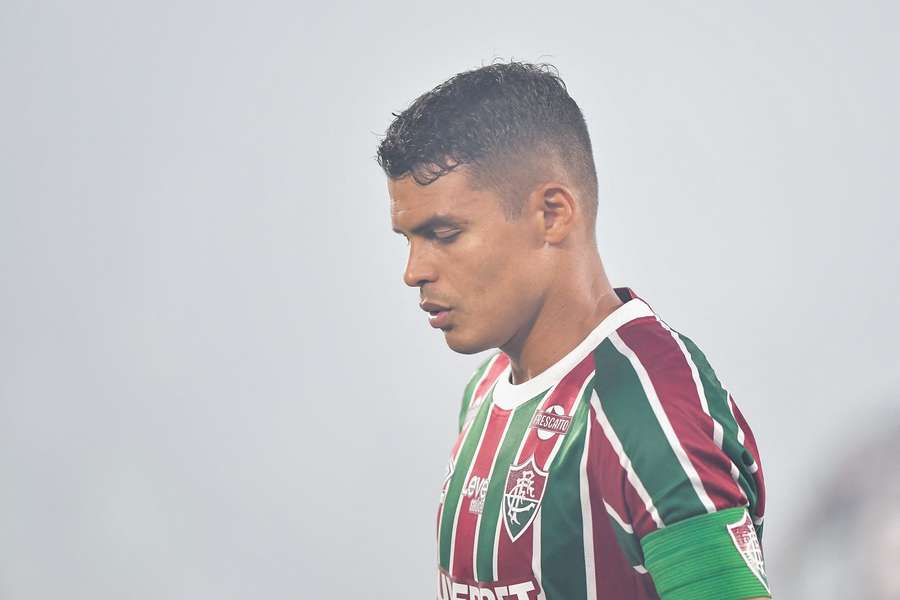 Thiago Silva reestreia pelo Fluminense neste domingo (26) Thiago Silva reestreia pelo Fluminense neste domingo (26)