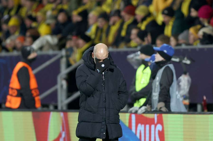 Guardiola nemohl být s výkonem City spokojený.