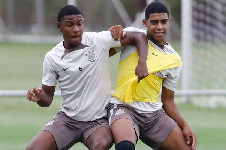 Registro do treinamento do Corinthians nesse último domingo (12)