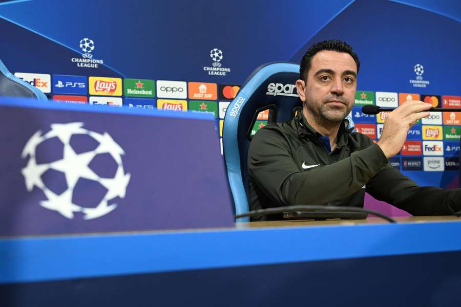 Xavi tijdens de persconferentie van dinsdagavond