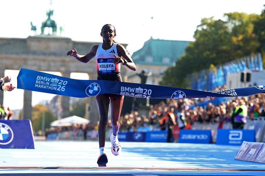 Assefaová ovládla Berlínský maraton.