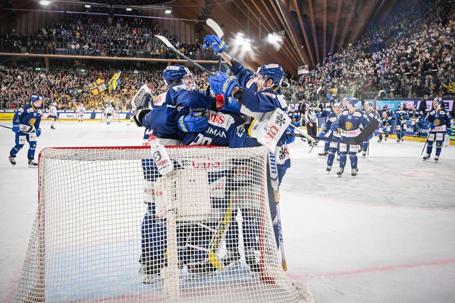 Pardubice ve finále Spengler Cupu prohrály s Davosem 3:5.