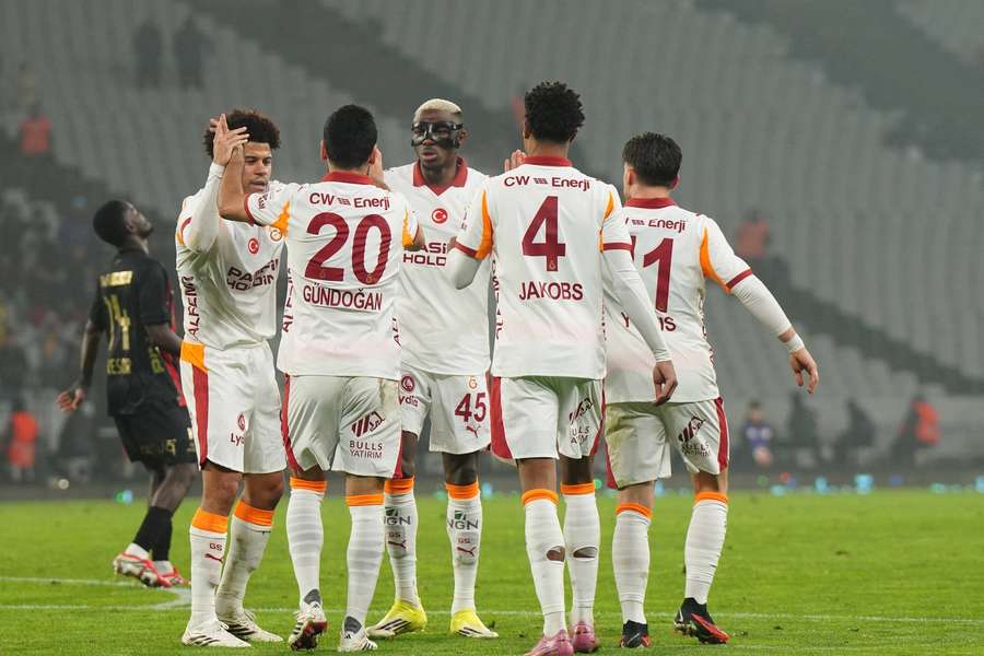 Galatasaray hat den Vorsprung an der Spitze der Süper Lig auf drei Punkte ausgebaut
