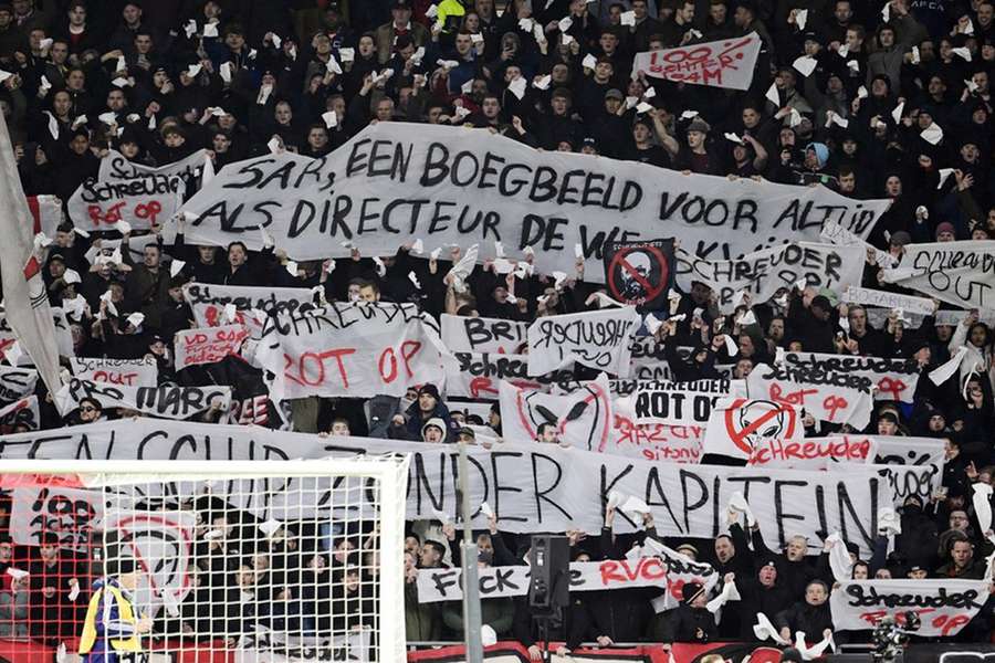 Ajax Amsterdam w największym dołku od 1965 roku, trener wyleciał