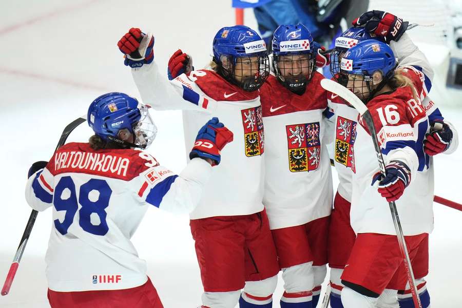 Program hokeje žen na ZOH 2026 v Miláně: Češky znovu mezi elitou, začnou ještě před zapálením ohně