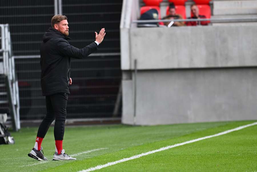 Hudec musí svoj tím zachrániť v najvyššej súťaži. Hudec musí svoj tím zachrániť v najvyššej súťaži.