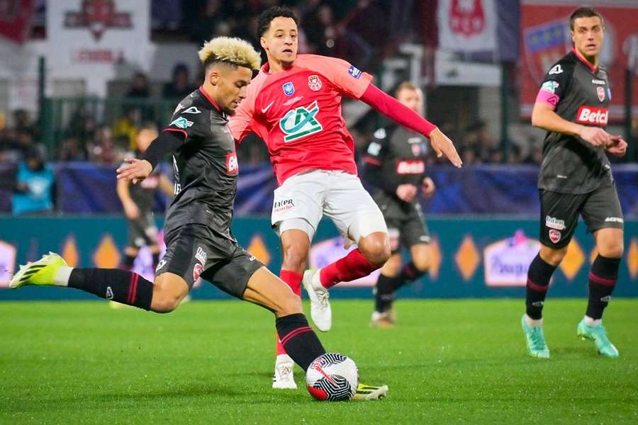 Valenciennes s'est qualifié mercredi aux tirs au but pour les demi-finales de la Coupe de France. 
