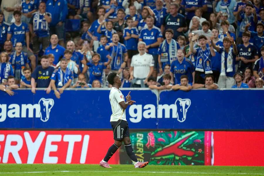 Vinicius, ținta suporterilor celor de la Oviedo