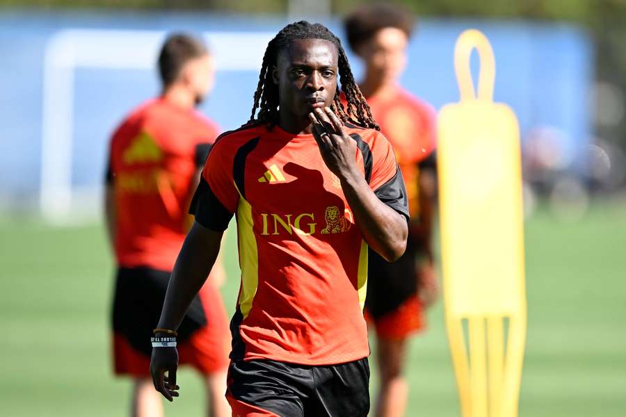 Jeremy Doku, extrema Belgiei, a devenit tată pentru prima oară, în timpul Cupei Mondiale din 2026 Jeremy Doku, extrema Belgiei, a devenit tată pentru prima oară, în timpul Cupei Mondiale din 2026