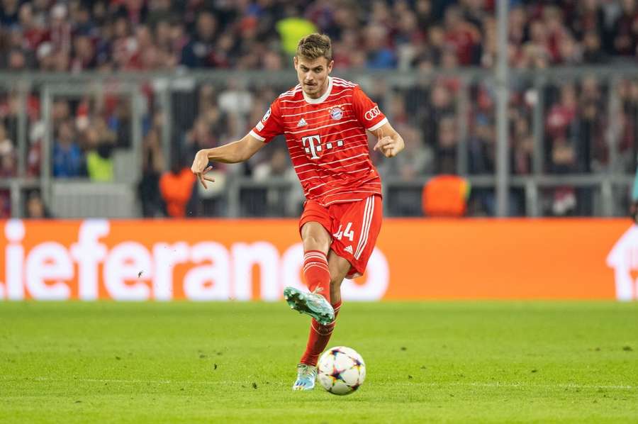 Bayern si poistil služby reprezentačného obrancu Stanišiča