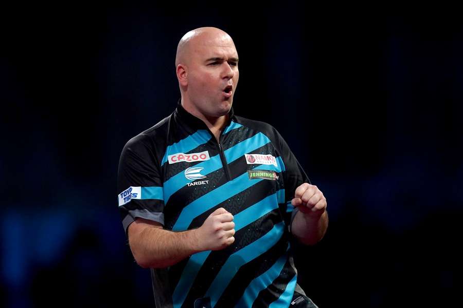 Rob Cross won an entertaining match against Scott Williams