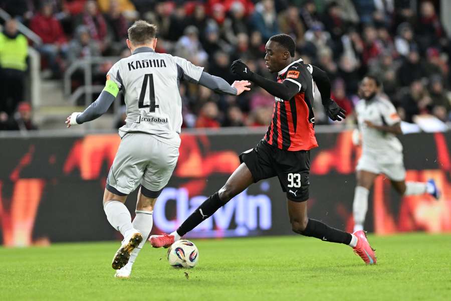 Trnava cestuje na horúcu pôdu Tehelného poľa.