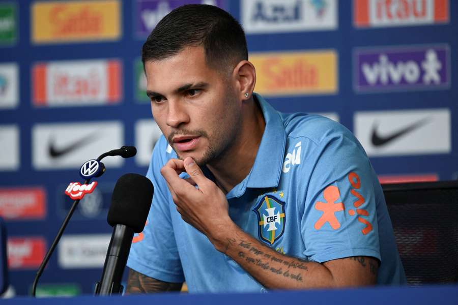 Bruno Guimaraes en conférence de presse lundi. Bruno Guimaraes en conférence de presse lundi.