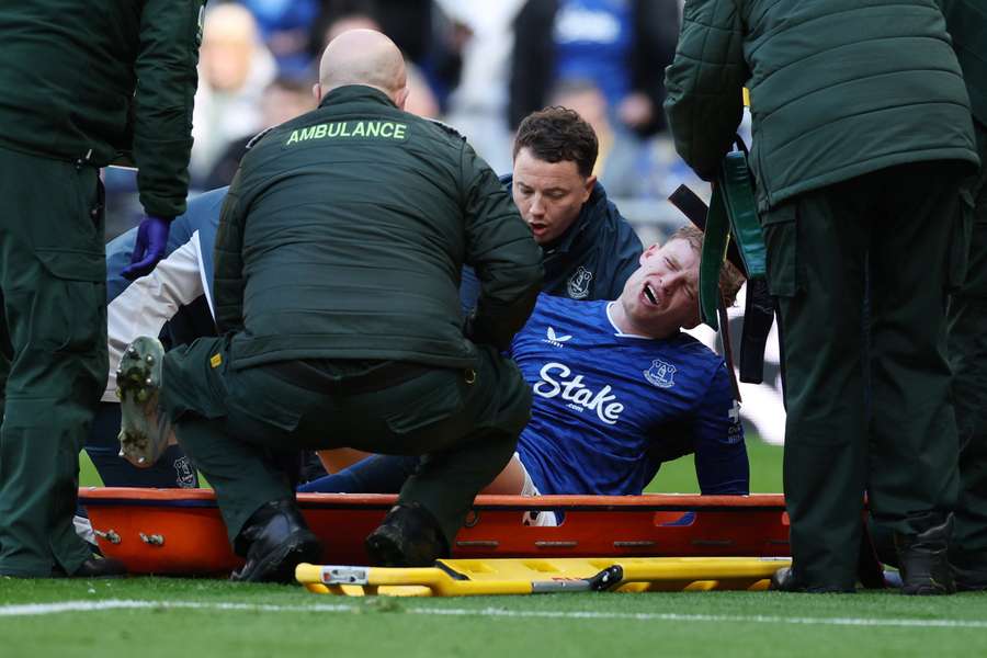 Branthwaite sofreu lesão